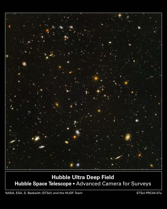 Тысячи далёких галактик на снимке Hubble Ultra Deep Field